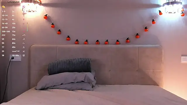 PetraBawden online show from December 2025 09:59:01 AM