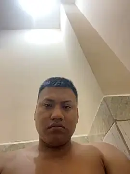 Snapshot of alejooxhot chatting on June 2026 01:13:01 PM alejooxhot online show from June 2026 01:13:01 PM