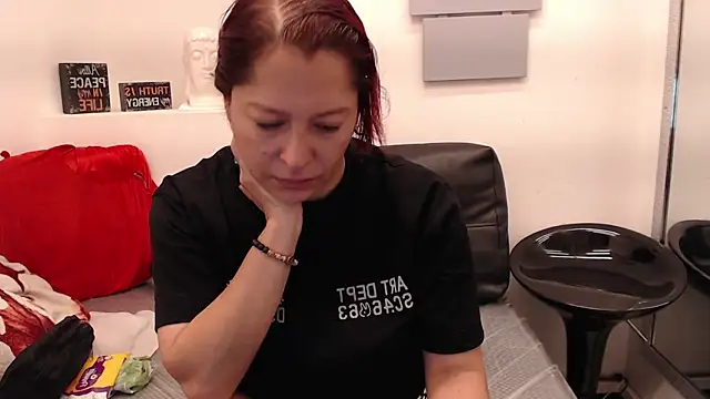Snapshot of eva_twiss chatting on June 2026 12:16:02 PM eva twiss online show from June 2026 12:16:02 PM