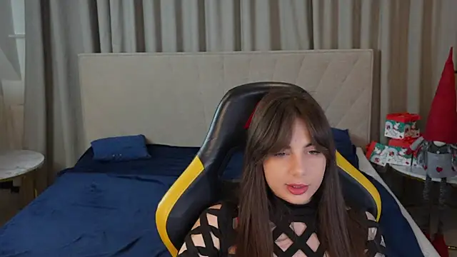 Snapshot of Alisa054 chatting on January 2025 08:11:02 AM Alisa054 online show from January 2025 08:11:02 AM