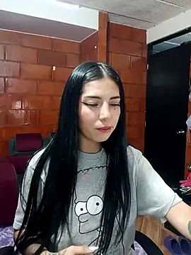 Snapshot of Raven__purple chatting on January 2025 01:41:01 AM Raven  purple online show from January 2025 01:41:01 AM