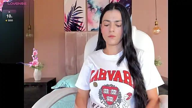 Snapshot of BellaClaiir chatting on November 2025 02:39:01 PM BellaClaiir online show from November 2025 02:39:01 PM