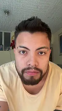 Snapshot of LuccaMallard chatting on April 2026 05:53:02 PM LuccaMallard online show from April 2026 05:53:02 PM