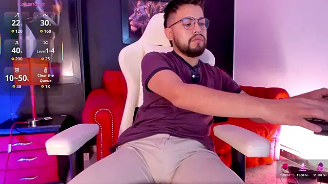 Snapshot of LuccaMallard chatting on April 2026 12:06:02 PM LuccaMallard online show from April 2026 12:06:02 PM