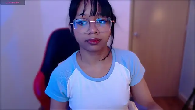 Snapshot of Natasha_mh2 chatting on September 2025 01:48:02 PM Natasha mh2 online show from September 2025 01:48:02 PM