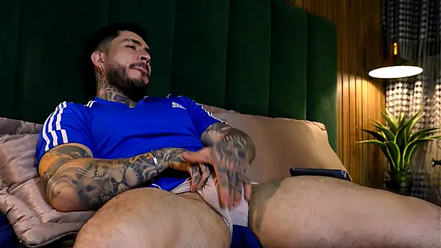 LeoSalvatore  online show from March 2025 02:41:02 AM