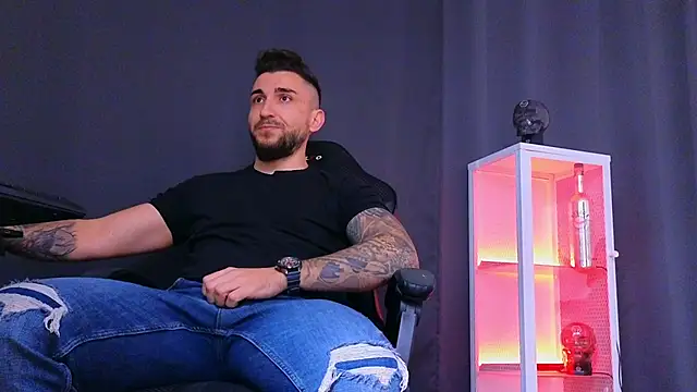 MightyAaron66 online show from February 2025 02:46:01 PM