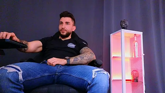 MightyAaron66 online show from March 2025 09:51:02 AM