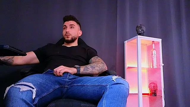 MightyAaron66 online show from March 2025 11:30:02 AM