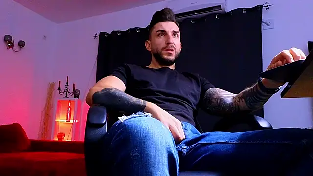 MightyAaron66 online show from September 2025 02:46:02 AM