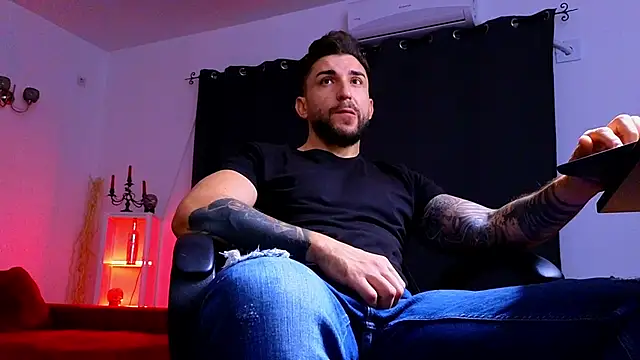 MightyAaron66 online show from September 2025 02:56:02 AM