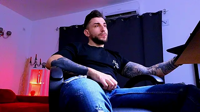 MightyAaron66 online show from January 2026 05:33:01 AM