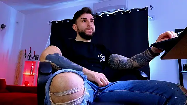 MightyAaron66 online show from February 2026 08:32:01 AM