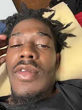 Snapshot of Dambaby25 chatting on April 2026 10:44:02 PM Dambaby25 online show from April 2026 10:44:02 PM