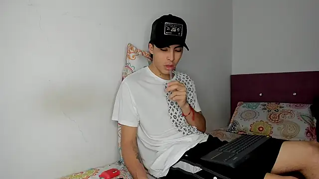 Snapshot of HeellBoy_ chatting on February 2026 07:56:02 AM HeellBoy online show from February 2026 07:56:02 AM