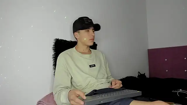 Snapshot of HeellBoy_ chatting on March 2026 02:59:01 AM HeellBoy online show from March 2026 02:59:01 AM