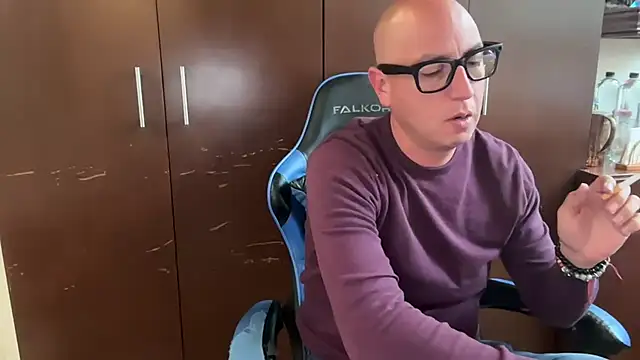 alanan881 online show from February 2026 11:31:02 PM