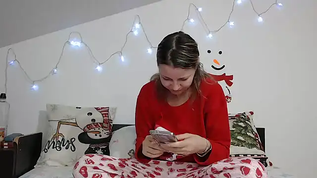 SweetMaddy888 online show from December 2024 04:02:02 AM