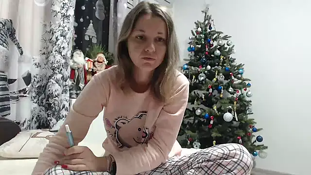 SweetMaddy888 online show from December 2024 04:05:02 AM