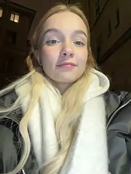 Snapshot of Baby_Tiny chatting on February 2025 07:44:02 PM Baby Tiny online show from February 2025 07:44:02 PM