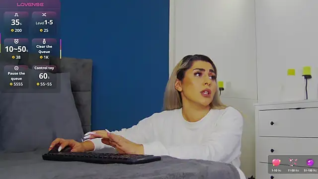 CelineMeyerr online show from October 2025 05:19:02 AM