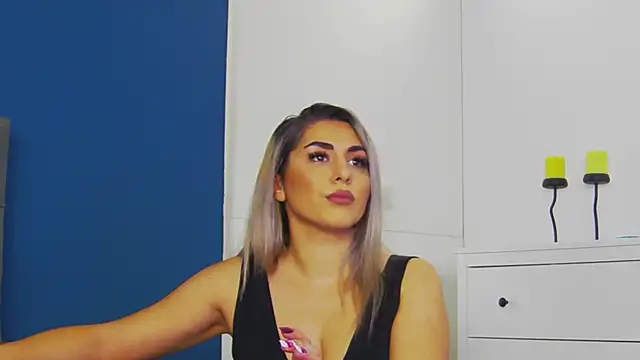 CelineMeyerr online show from October 2025 05:18:02 AM