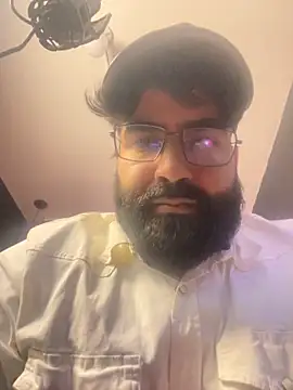 Lyon vach online show from October 2025 01:01:02 PM