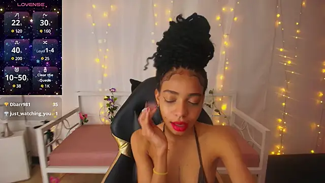 Snapshot of Abigail_Wilson_ chatting on December 2024 11:57:02 PM Abigail Wilson online show from December 2024 11:57:02 PM