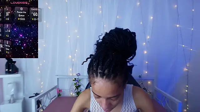 Snapshot of Abigail_Wilson_ chatting on December 2024 06:04:02 PM Abigail Wilson online show from December 2024 06:04:02 PM