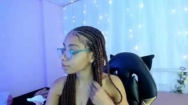 Snapshot of Abigail_Wilson_ chatting on January 2025 11:42:01 PM Abigail Wilson online show from January 2025 11:42:01 PM