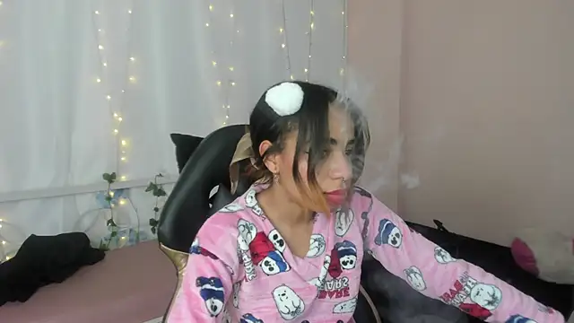 Snapshot of Abigail_Wilson_ chatting on February 2025 11:50:01 PM Abigail Wilson online show from February 2025 11:50:01 PM