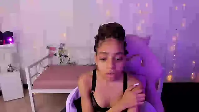 Snapshot of Abigail_Wilson_ chatting on February 2025 08:04:02 PM Abigail Wilson online show from February 2025 08:04:02 PM