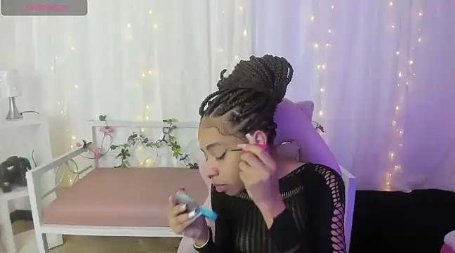 Snapshot of Abigail_Wilson_ chatting on February 2025 08:31:01 PM Abigail Wilson online show from February 2025 08:31:01 PM