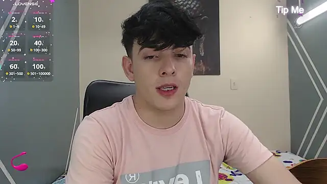 Snapshot of nolan_twink1 chatting on December 2024 05:50:01 PM nolan twink1 online show from December 2024 05:50:01 PM