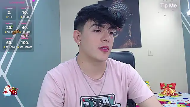 Snapshot of nolan_twink1 chatting on December 2024 05:53:02 PM nolan twink1 online show from December 2024 05:53:02 PM