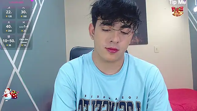 Snapshot of nolan_twink1 chatting on December 2024 05:54:02 PM nolan twink1 online show from December 2024 05:54:02 PM