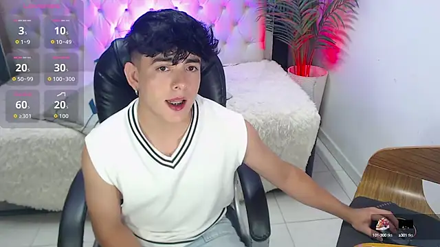 Snapshot of nolan_twink1 chatting on September 2025 05:57:02 PM nolan twink1 online show from September 2025 05:57:02 PM