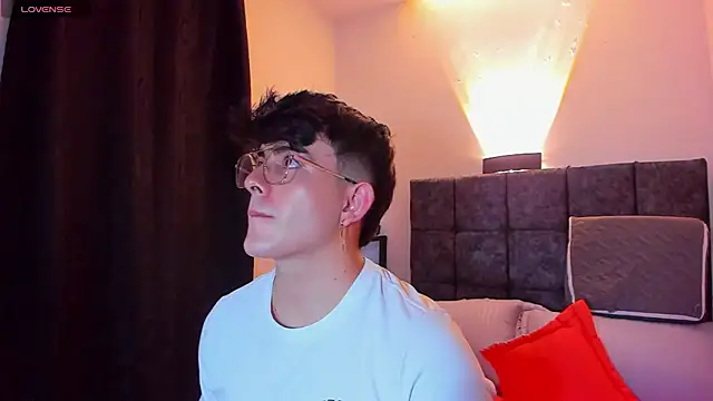 Snapshot of nolan_twink1 chatting on October 2025 02:31:02 AM nolan twink1 online show from October 2025 02:31:02 AM