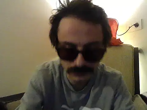 Snapshot of kallaviz chatting on April 2026 06:42:01 PM kallaviz online show from April 2026 06:42:01 PM