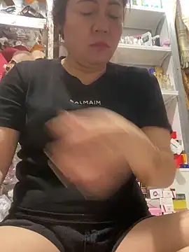 Snapshot of Cesywet chatting on February 2025 07:12:02 AM Cesywet online show from February 2025 07:12:02 AM