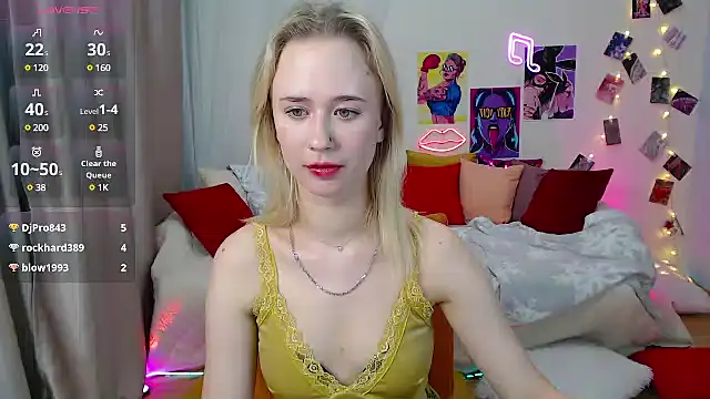 Snapshot of SashaBrooks chatting on January 2025 10:30:02 PM SashaBrooks online show from January 2025 10:30:02 PM