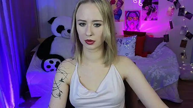 Snapshot of SashaBrooks chatting on October 2025 06:10:01 PM SashaBrooks online show from October 2025 06:10:01 PM