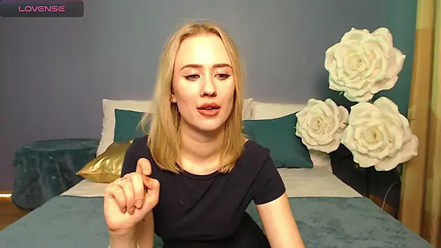 Snapshot of SashaBrooks chatting on November 2025 02:22:01 PM SashaBrooks online show from November 2025 02:22:01 PM