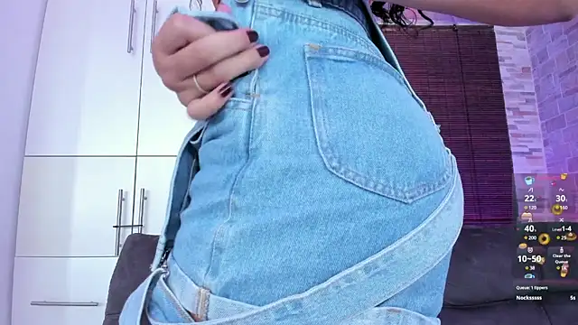 Snapshot of candyy_bella chatting on February 2025 06:19:01 PM candyy bella online show from February 2025 06:19:01 PM