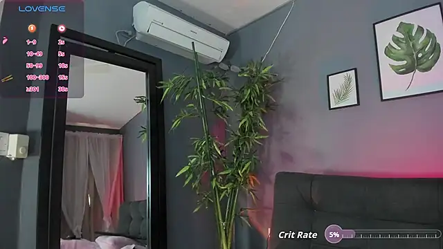 Snapshot of candyy_bella chatting on November 2025 06:30:02 PM candyy bella online show from November 2025 06:30:02 PM