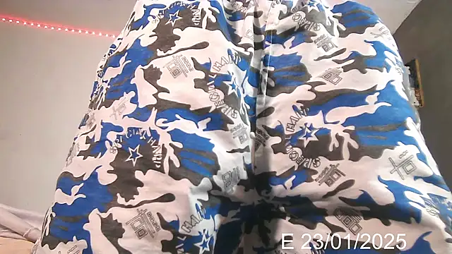 Snapshot of kitty-sweet-ts chatting on January 2025 12:48:02 AM kitty-sweet-ts online show from January 2025 12:48:02 AM