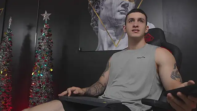 JacksonOlsenn online show from December 2025 08:35:01 PM