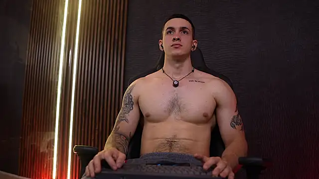 JacksonOlsenn online show from March 2026 08:36:01 PM