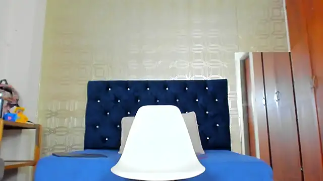 evelyn wine online show from March 2025 10:26:01 PM