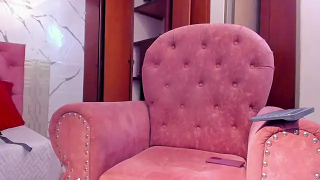 evelyn wine online show from November 2025 07:35:02 PM